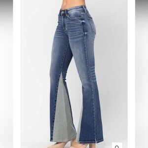 Judy Blue jeans! Women's Blue Flare Jeans Size 7 / 28!
